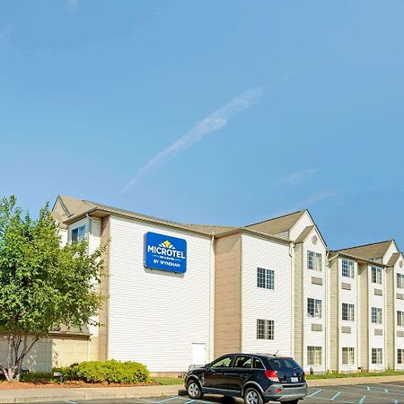 Microtel Inn & Suites By Wyndham Detroit Roseville Bagian luar foto